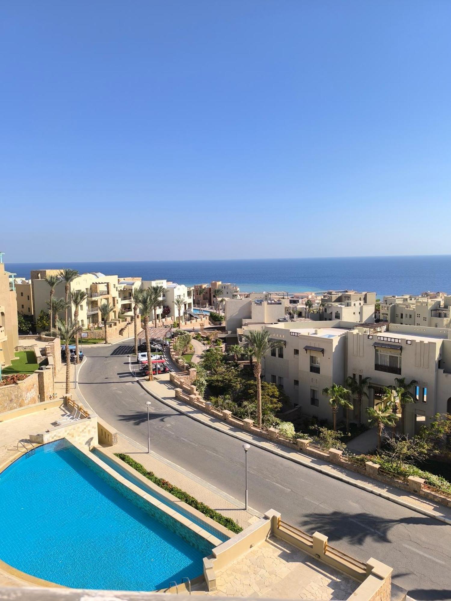 Elite 3Bdr Apartment With Garden Beside Corral Reef Hurghada Exterior photo